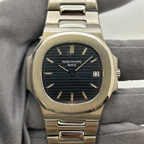 patek philippe nautilus 3700/1a review